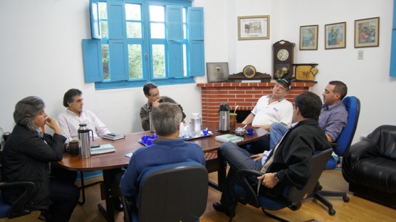 20130412163630reuniao-seapa-e-embrapa-1.jpg