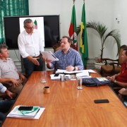 O prefeito de Cacique Doble, Edivan Fortuna, e comitiva do município apresentaram demandas