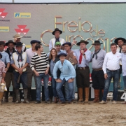 O secretário Covatti Filho representou o Estado na premiação do Bocal de Ouro, classificatória para o Freio de Ouro. As provas foram realizadas no fim de semana, no Parque de Exposições Assis Brasil, em Esteio.