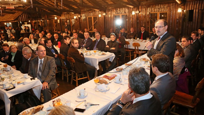 20150715122642foto_luiz_chaves_palacio_piratini_1.jpg