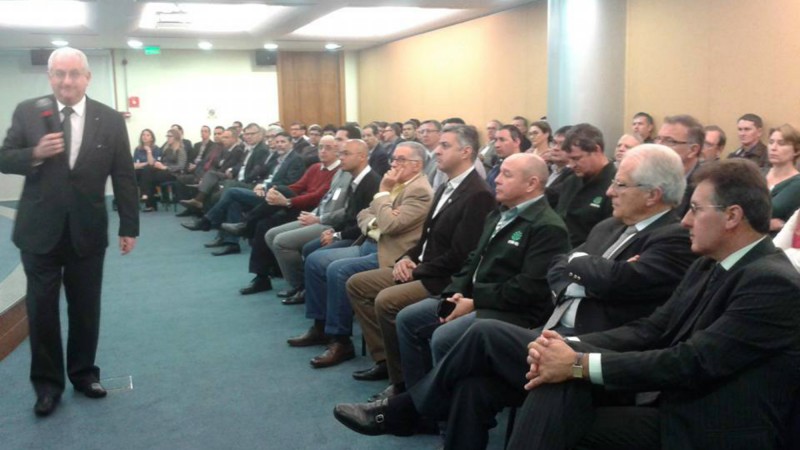 Secretário Minetto acompanhou apresentação dos dados na Superintendência do BB em Porto Alegre