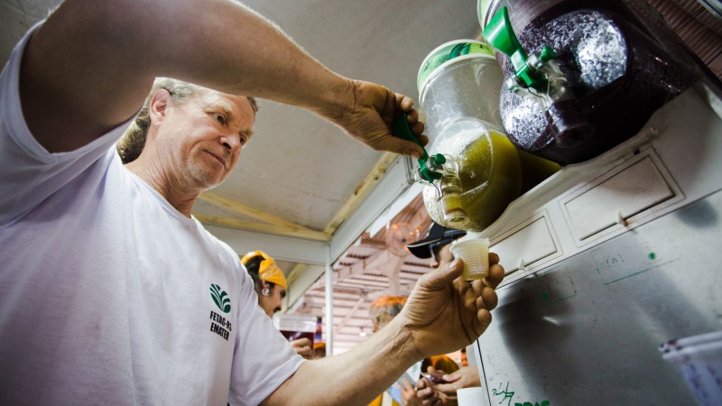 Associação Içara, de Maquiné, produz suco de cacto e diz que bebida oferece benefícios para a saúde