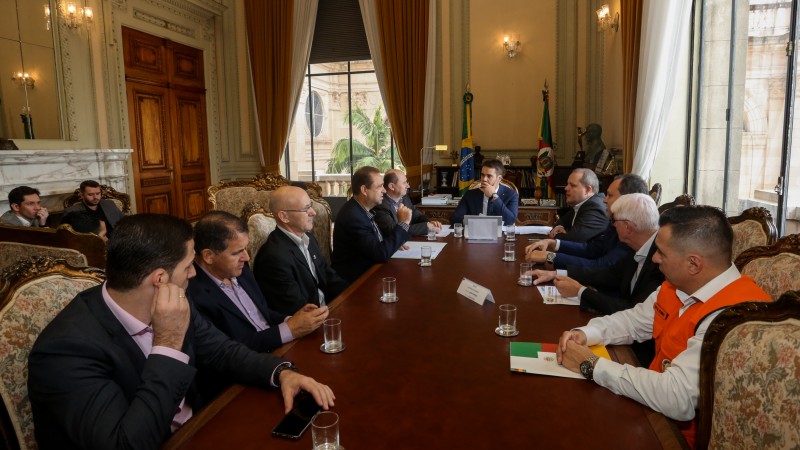 Na reunião, governador Leite destacou que assunto tem atenção especial da Secretaria da Agricultura