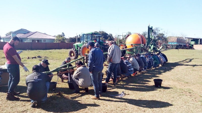 Curso deverá ser promovido por órgãos e serviços oficiais de extensão rural, instituições de ensino e outras entidades
