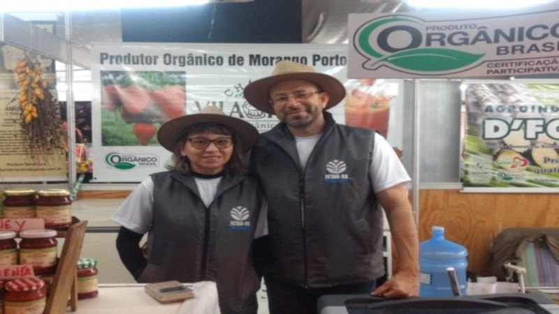 Produtores de morango orgânico de Porto Alegre fizeram sucesso na feira com novo produto 