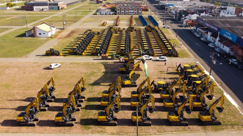 máquinas e equipamentos agrícolas   Grégori Bertó