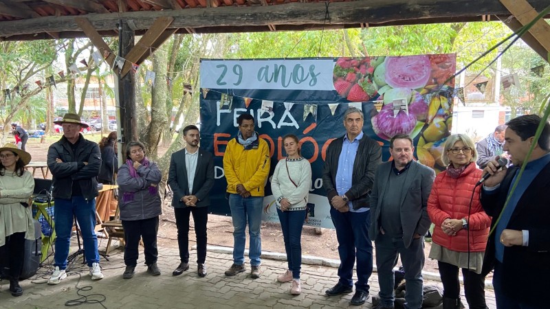 cerimônia aniversário 29 anos feira menino deus