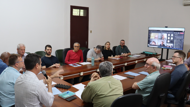 Reunião da Câmara Setorial da Apicultura na sede da Secretaria da Agricultura