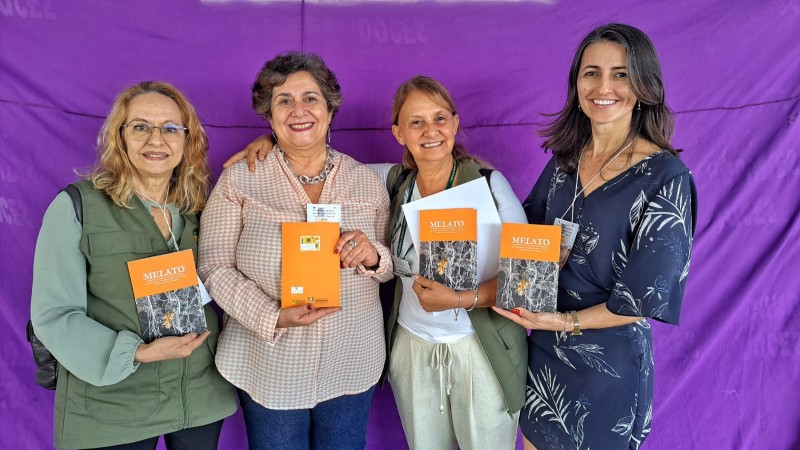 autoras do livro melato