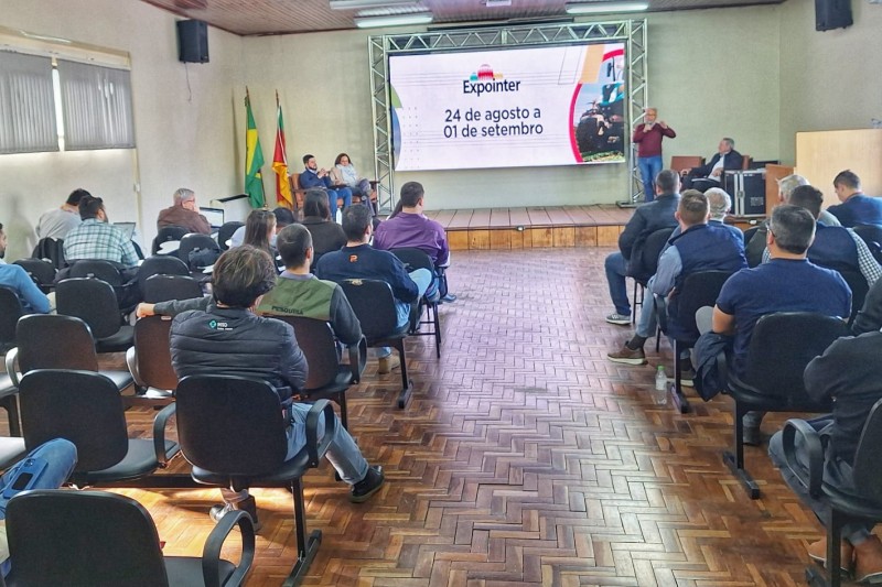 Painel reuniu representantes governamentais e do setor produtivo