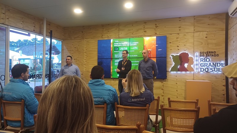 Painel sobre linhas de investimento e seguro rural Foto Caio Lorena