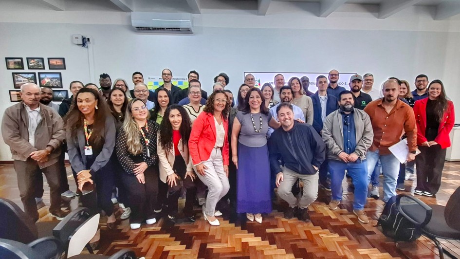 Novos servidores temporários da Seapi são recepcionados em Porto Alegre