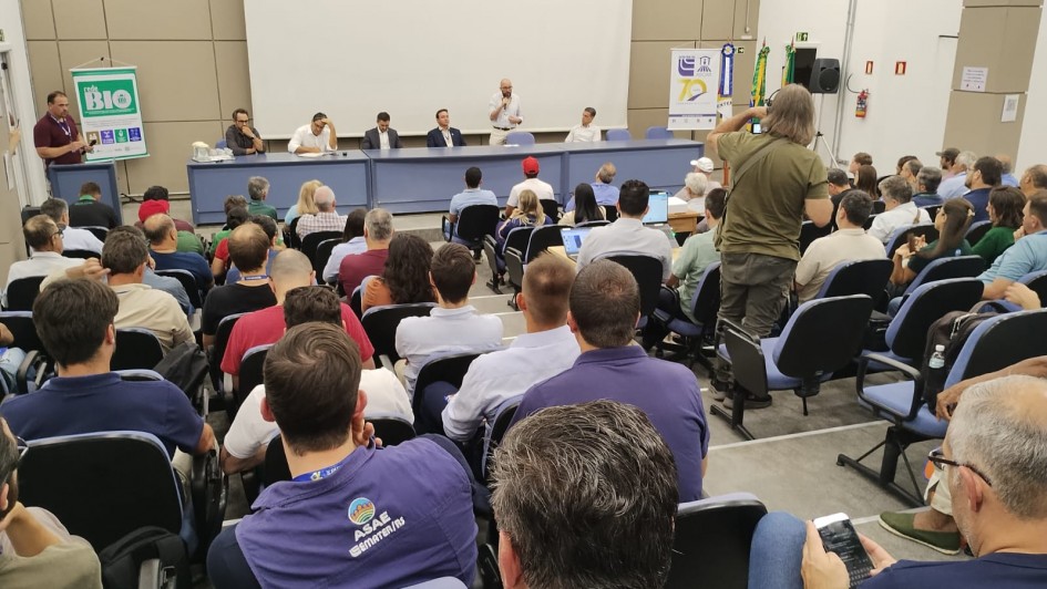Evento bioinsumos Emater