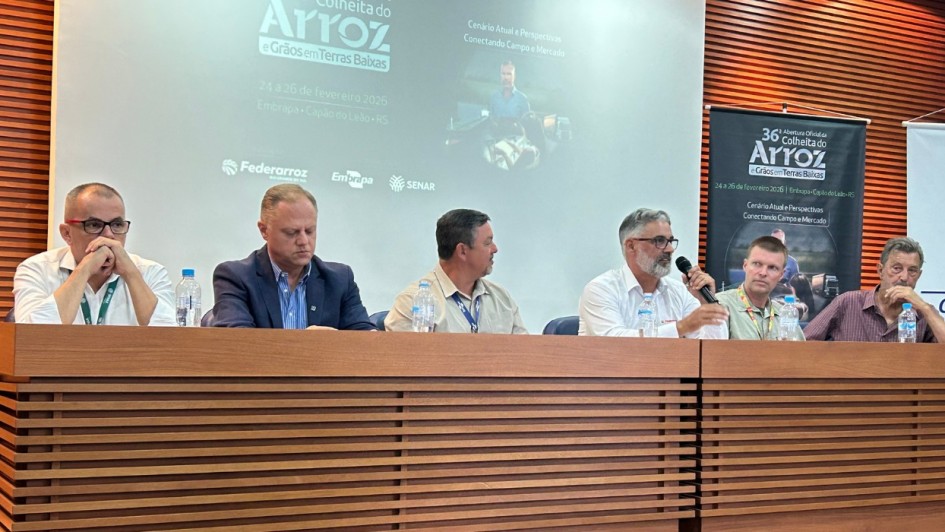 Coletiva de imprensa em Cap&atilde;o do Le&atilde;o