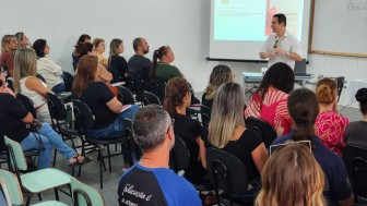 palestra gripe avi&aacute;ria